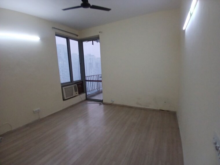 Room, pioneer-park-phase-1 3 Bedroom 2435 Sq.Ft. Apartment In Sector 61 Gurgaon 9765697