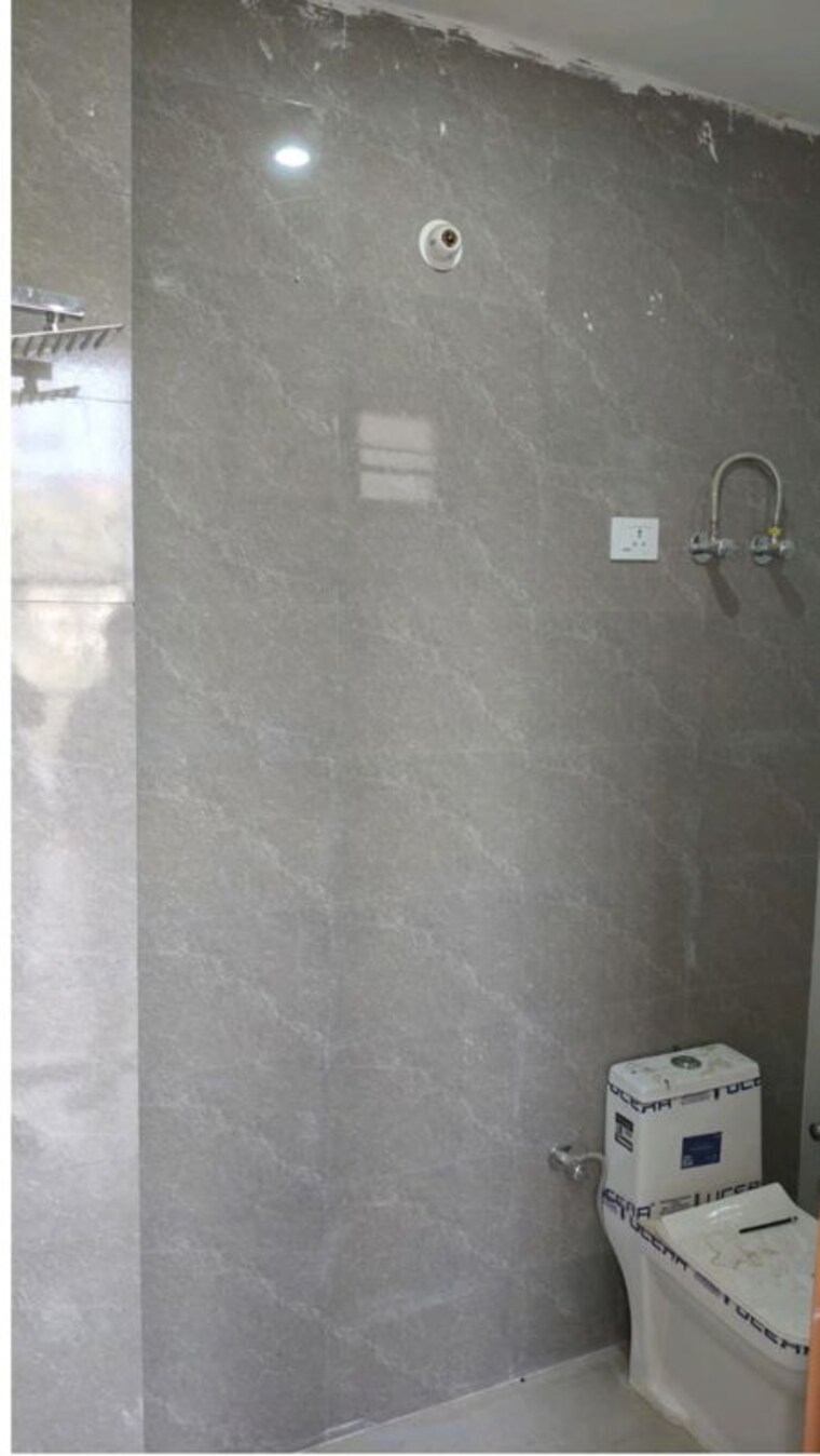 Bathroom, sector 37 greater noida 2 Bedroom 120 Sq.Mt. Independent House In Sector 37 Greater Noida Greater Noida 9765731