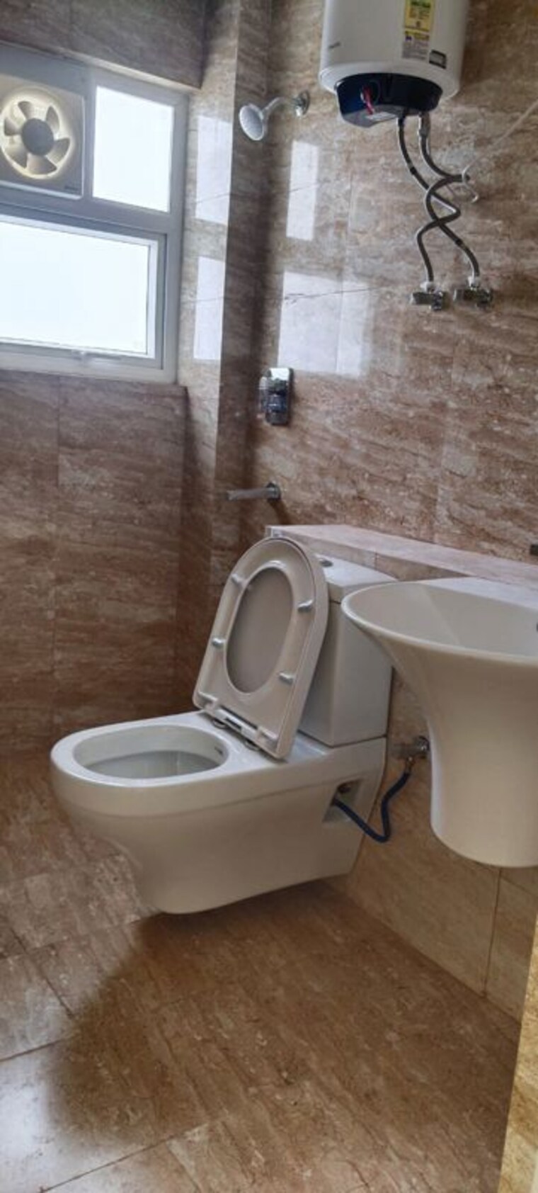 Bathroom, shree-vardhman-victoria 3 Bedroom 1950 Sq.Ft. Apartment In Sector 70 Gurgaon 9765738