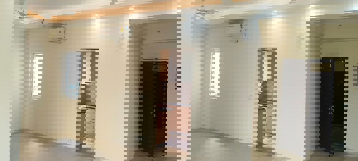 3 BHK + Servant Room,Study Room Apartment For Rent in Shree Vardhman Victoria