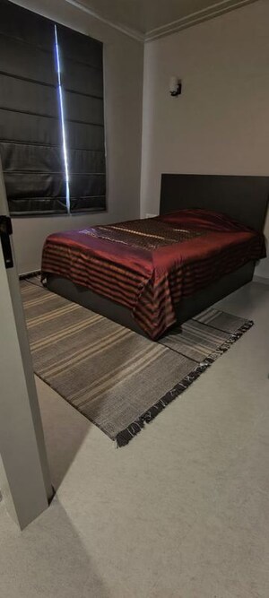 Bedroom in 3 BHK Apartment at Omaxe R2, Gomti Nagar – for Rent