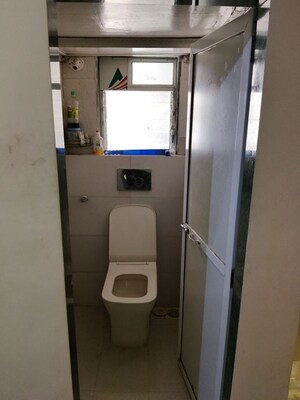 Furnished Amenities in 3 BHK Apartment at Gundecha Sunflower, Kandivali East – for Sale