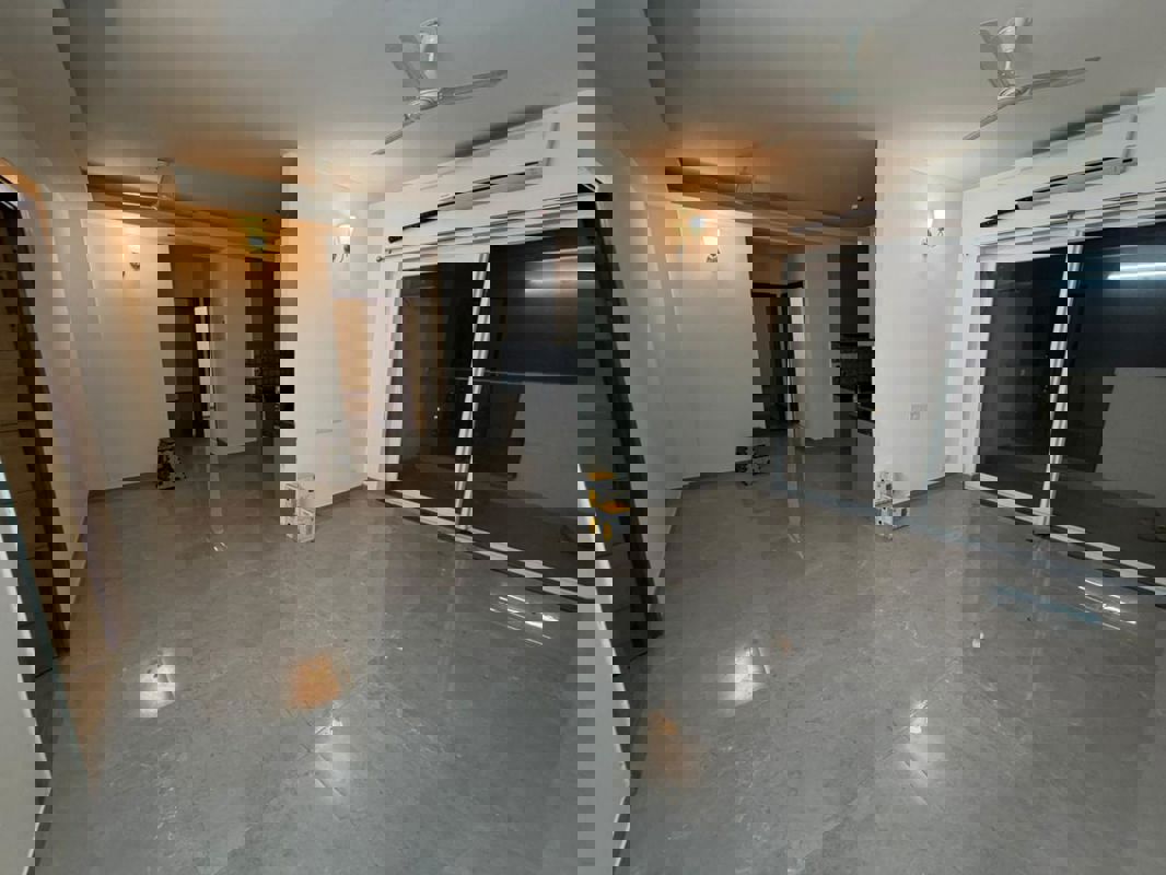 4 BHK + Pooja Room,Servant Room,Study Room,Extra Room Apartment For Sale in DLF Westend Heights