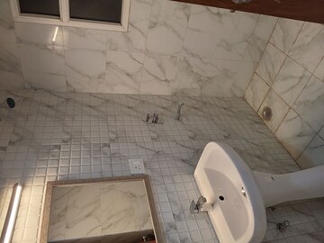 Attached Bathroom in 1 BHK Apartment at Earthcon Beetle Suites, Chi V Greater Noida – for Rent