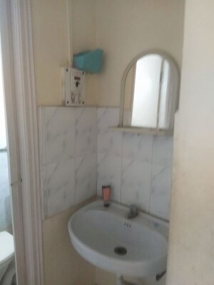 Bathroom in 2 BHK Apartment at Kumar Padmalaya, Aundh – for Rent