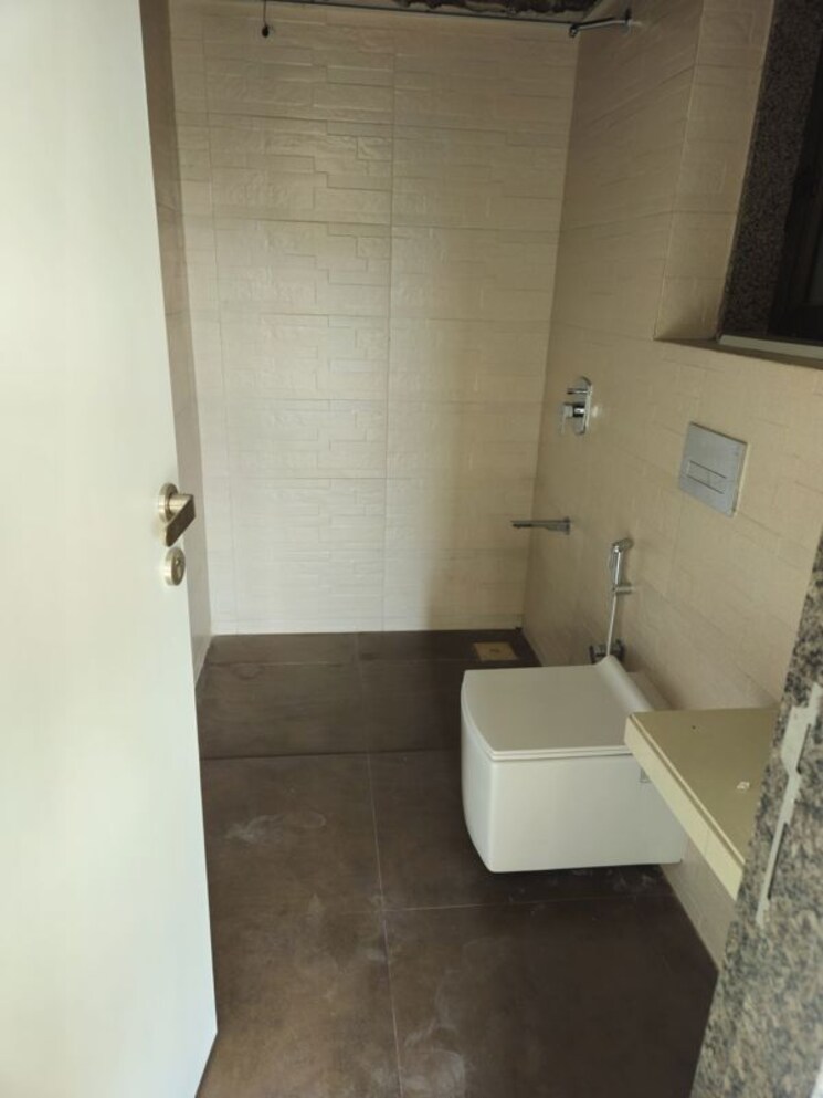 Bathroom, kanakia-silicon-valley 2 Bedroom 750 Sq.Ft. Apartment In Powai Mumbai 9765803
