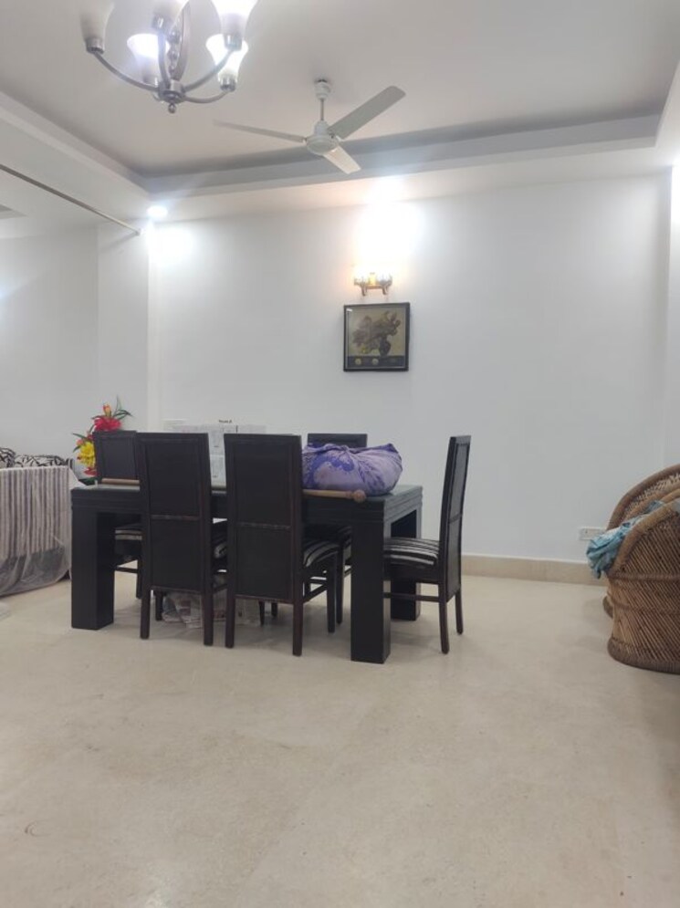 Living Room, east of kailash 3 Bedroom 1800 Sq.Ft. Builder Floor In East Of Kailash Delhi 9765821
