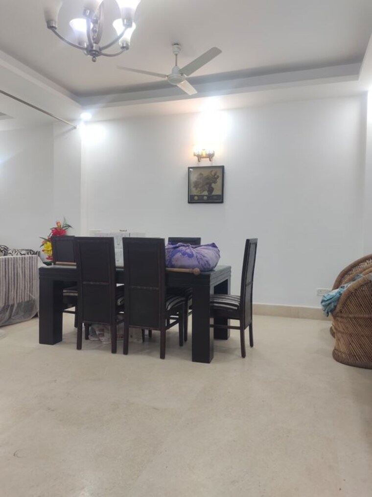 Living Room, east of kailash 3 Bedroom 1800 Sq.Ft. Builder Floor In East Of Kailash Delhi 9765821