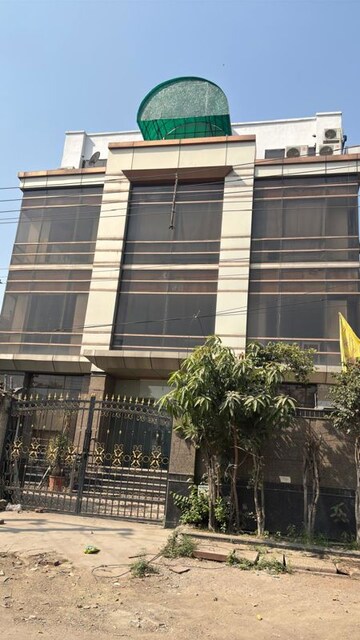  Office Space – Exterior View View at Sector 63 - for Rent