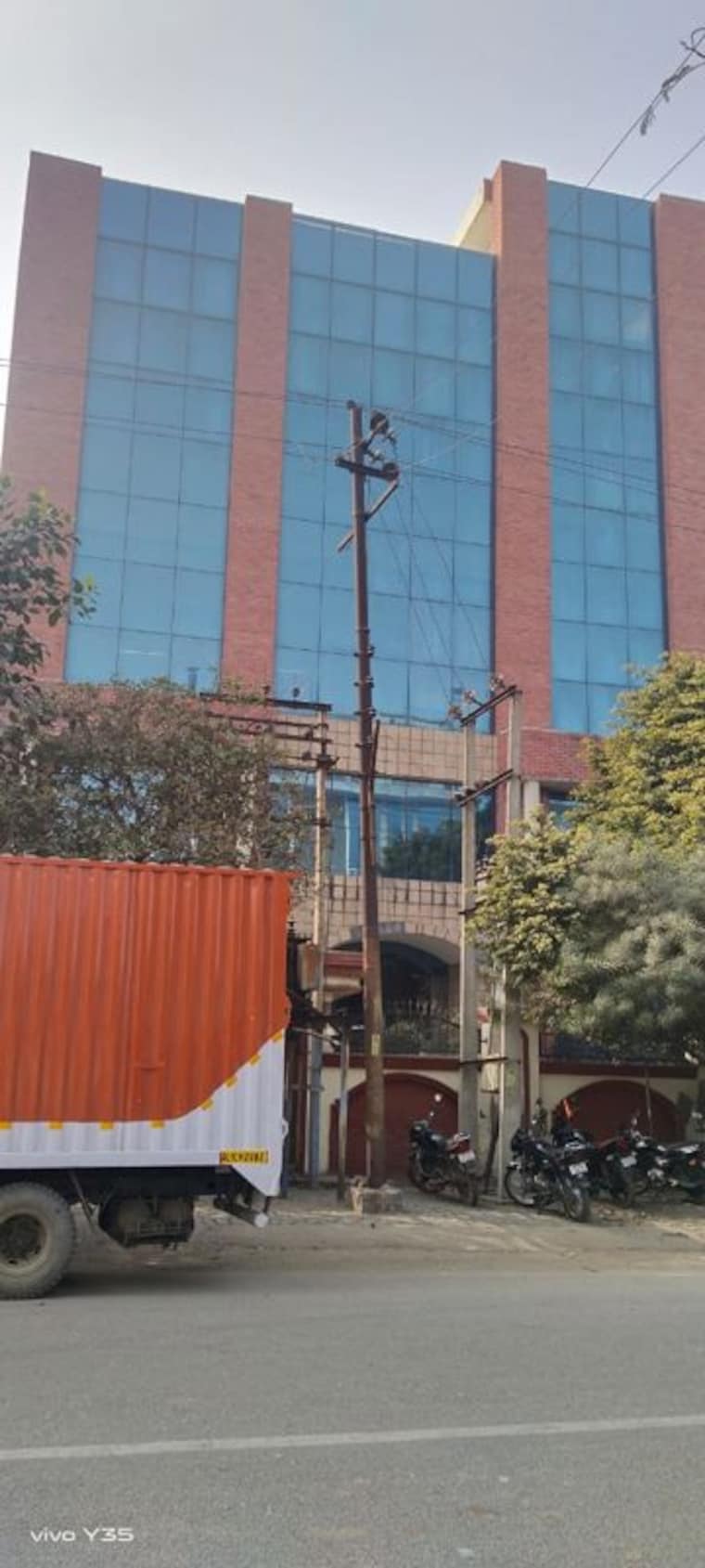 Exterior View, sector 63 Commercial Office Space 18000 Sq.Ft. In Sector 63 Noida 9765825