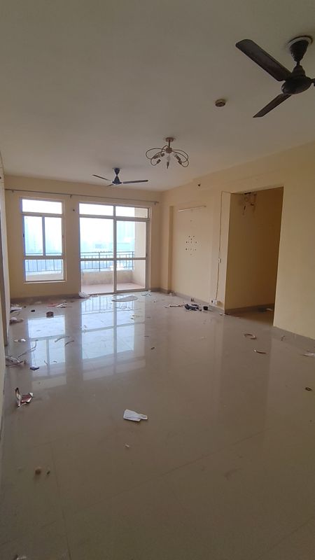 3.5 BHK + Servant Room Apartment For Rent in Jaypee Klassic Shaurya