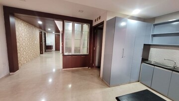 Room in 3 BHK Apartment at Ayyanna Pride, Madhapur – for Sale