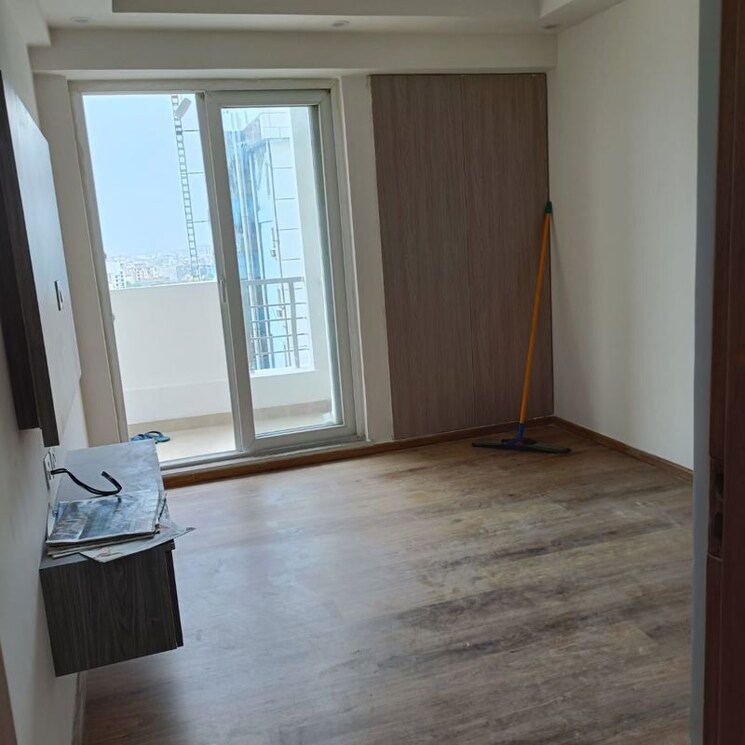 Room, logix-blossom-county 3 Bedroom 1654 Sq.Ft. Apartment In Sector 137 Noida 9765851
