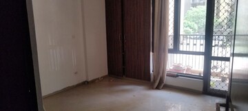 Room in 3 BHK Apartment at Logix Blossom County, Sector 137 – for Rent