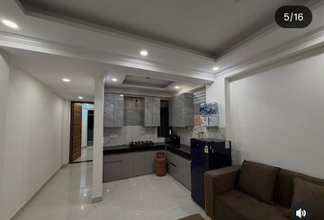 Living Room in 1 BHK Builder Floor at Palm Residency Chhatarpur, Chattarpur – for Rent