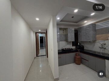 Building Lobby in 1 BHK Builder Floor at Palm Residency Chhatarpur, Chattarpur – for Rent