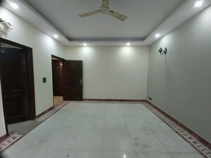 2 BHK Builder Floor For Rent in South Extension ii