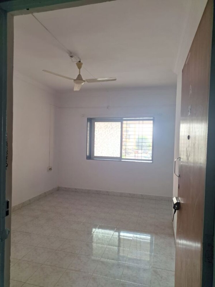 Room, b-u-bhandari-rakshak-nagar 1 Bedroom 550 Sq.Ft. Apartment In Kharadi Pune 9765840