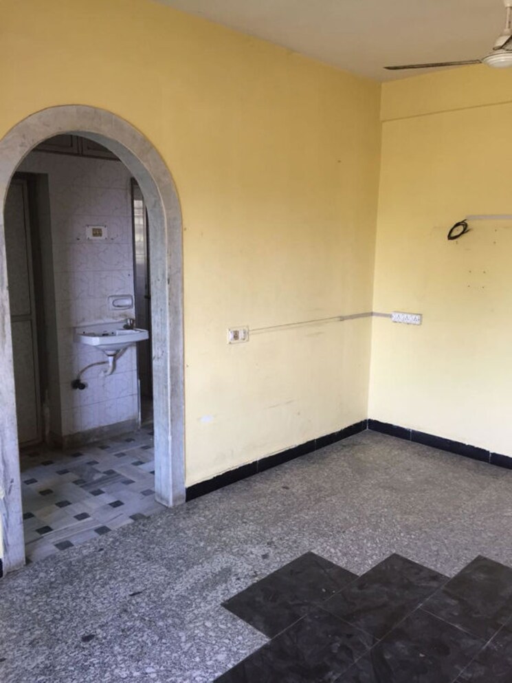 Room, link-palace 1 Bedroom 650 Sq.Ft. Apartment In Malad West Mumbai 9765890