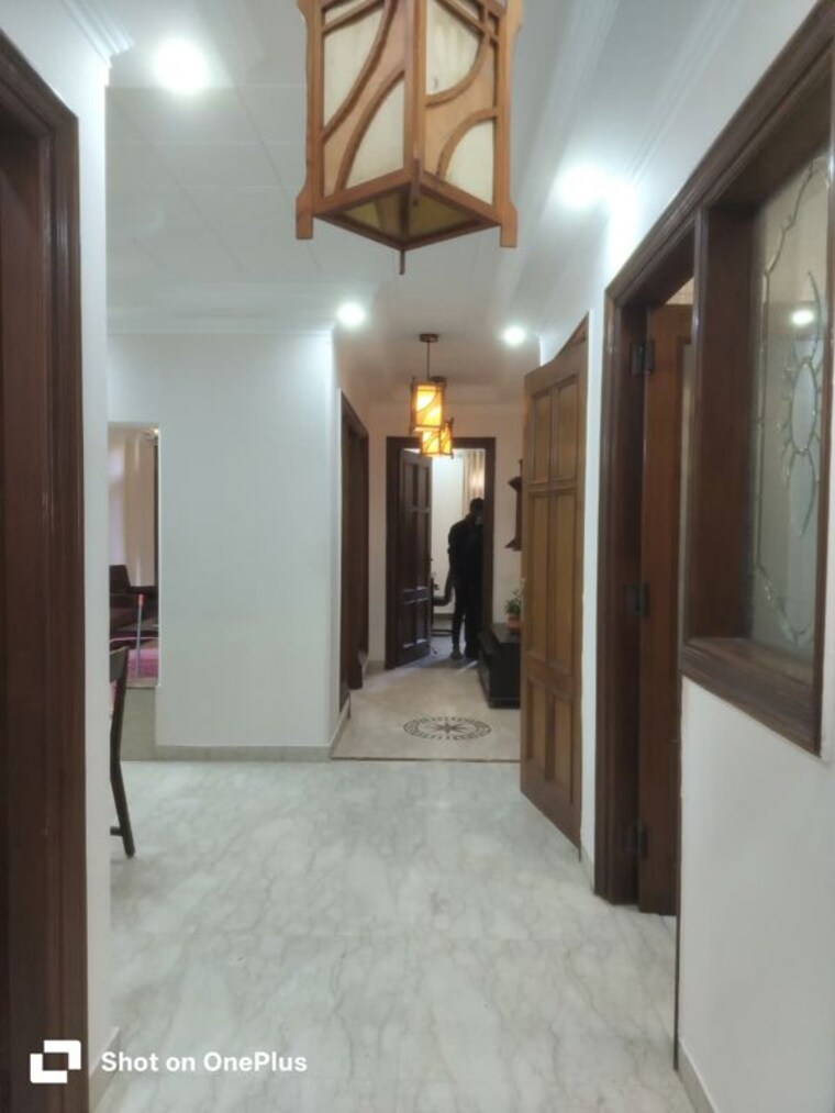 undefined, vasant vihar 3 Bedroom 2250 Sq.Ft. Builder Floor In Vasant Vihar Delhi 9765898