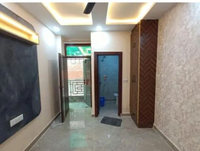 undefined, mansarover garden 3.5 Bedroom 1850 Sq.Ft. Builder Floor In Mansarover Garden Delhi 9765917
