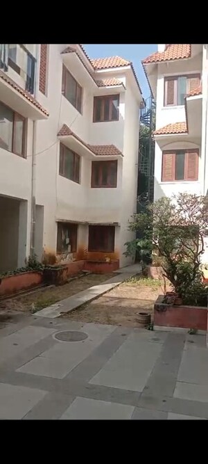 6+ BHK Independent House – Exterior View View at Jubilee Hills - for Rent