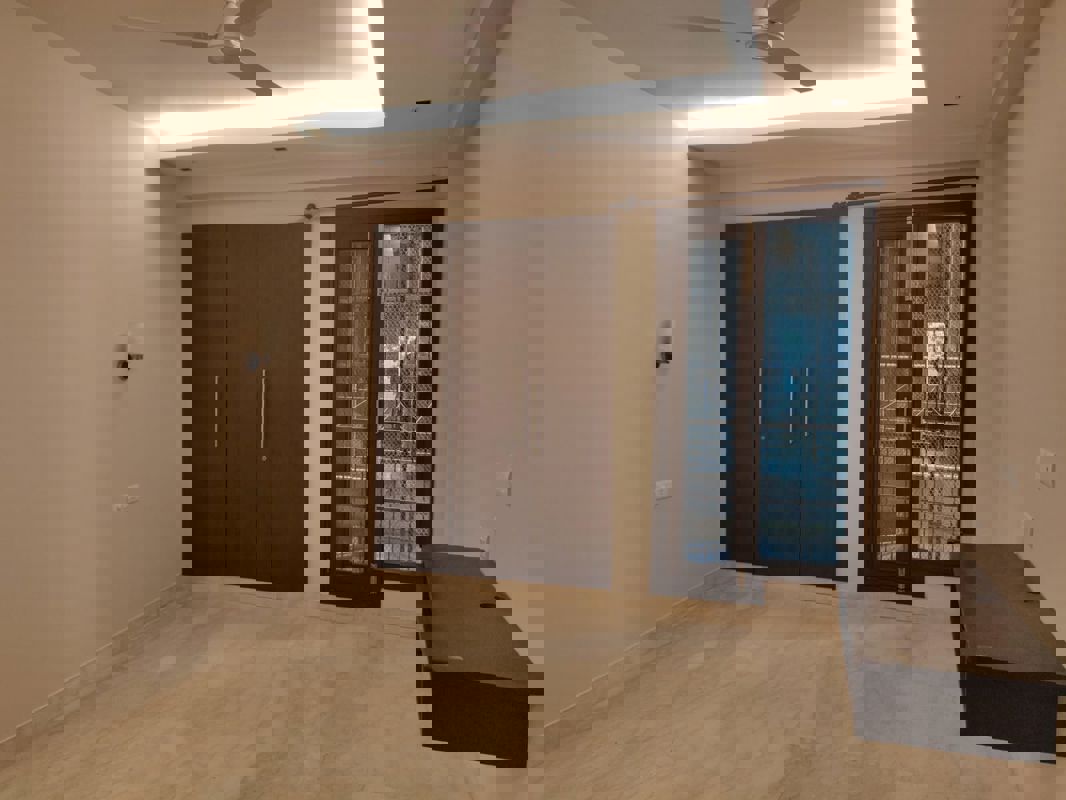 3 BHK + Servant Room Builder Floor For Rent in Panchsheel Enclave