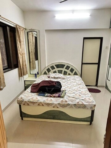 Bedroom in 1 BHK Apartment at Jyoti Castle, Malad West – for Rent