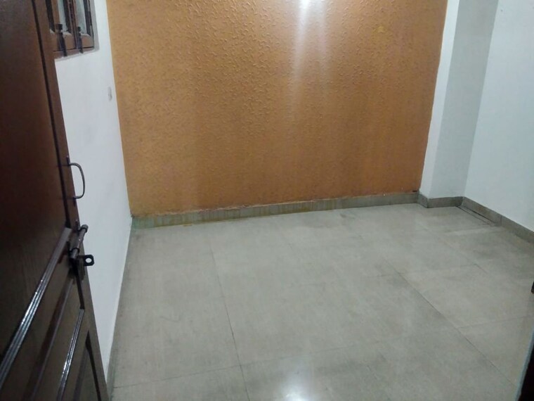 Room, gyan khand i 2 Bedroom 907 Sq.Ft. Builder Floor In Gyan Khand I Ghaziabad 9765943