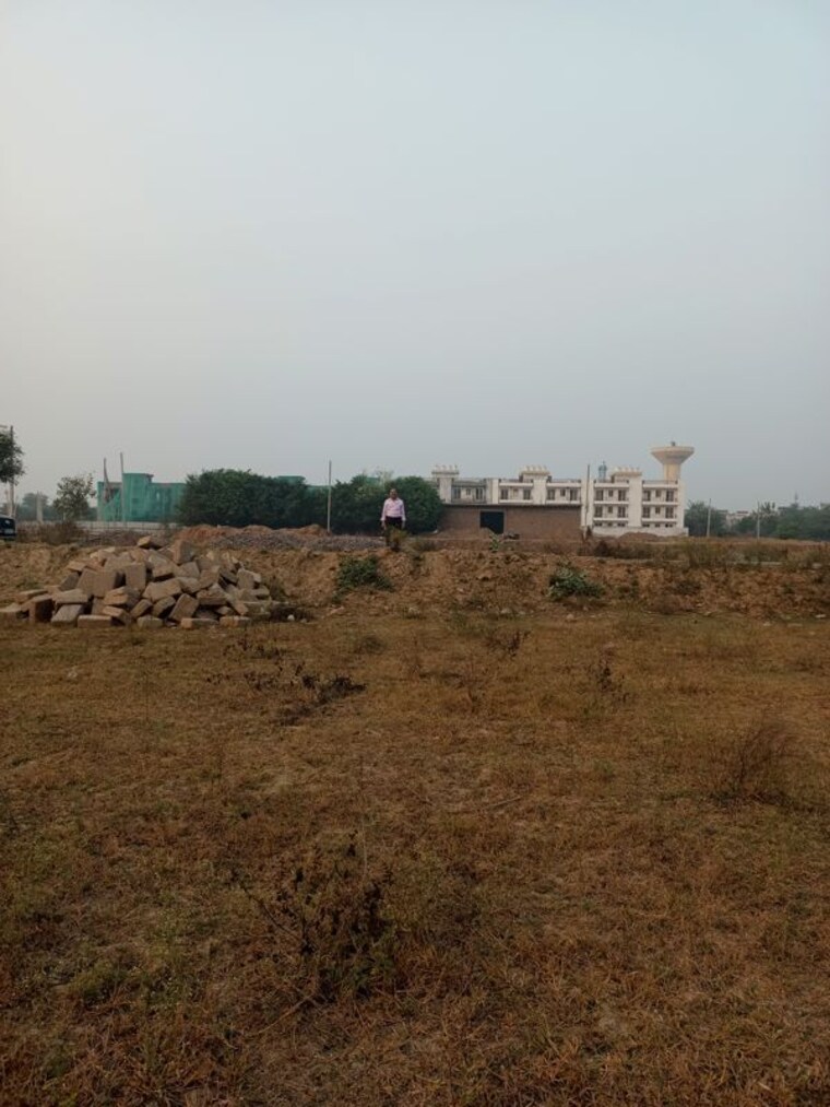 undefined, sector 77  179 Sq.Yd. Plot In Sector 77 Faridabad 9765963