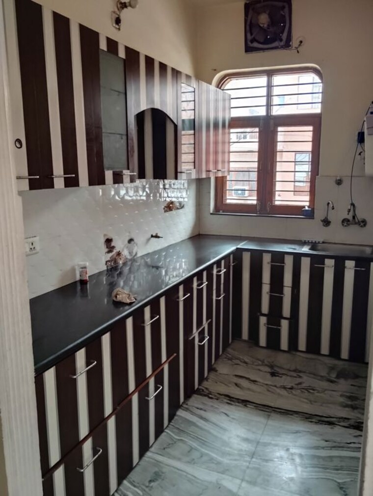 Balcony, sector 16 2 Bedroom 1440 Sq.Ft. Builder Floor In Sector 16 Faridabad 9765967