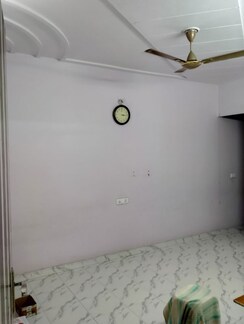 2 BHK Builder Floor For Rent in Sector 16