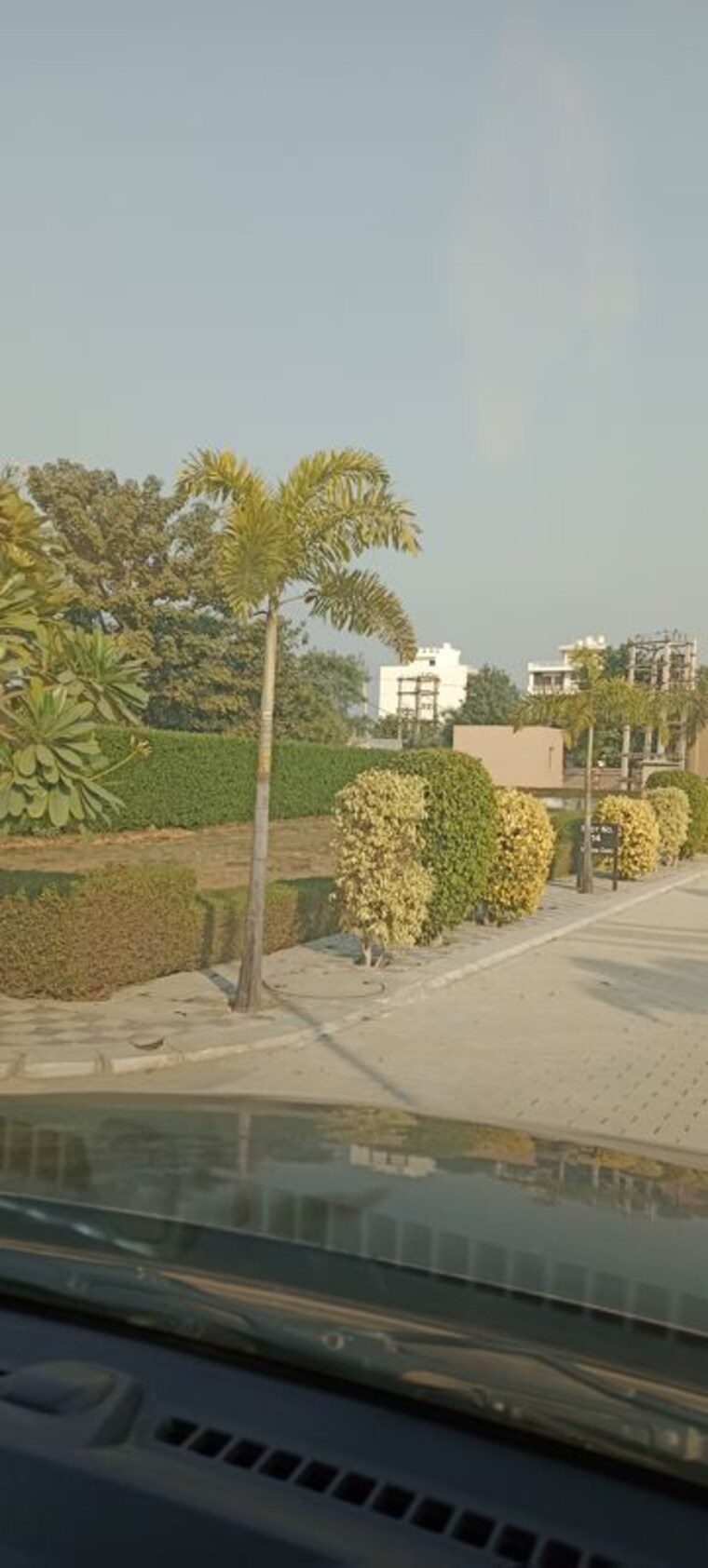 Garden, mansha-oaks  103 Sq.Yd. Plot In Sector 98 Faridabad 9765975