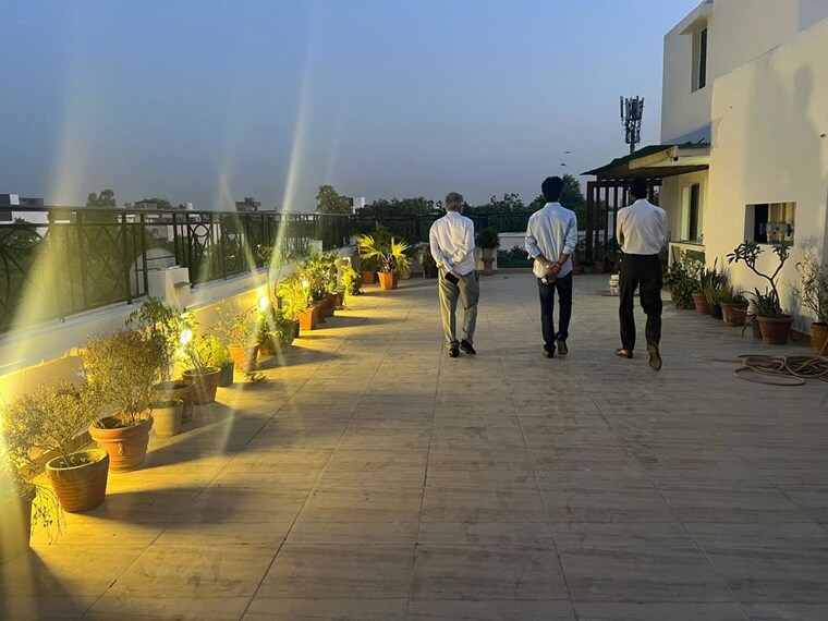 Gym, panchsheel park 4 Bedroom 10000 Sq.Ft. Builder Floor In Panchsheel Park Delhi 9765989