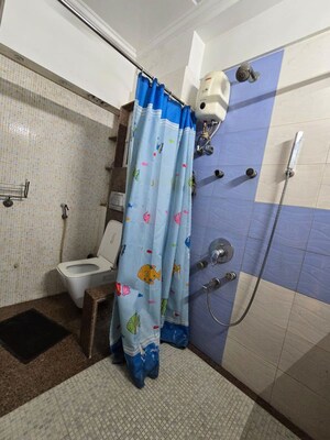 Team Area in 3 BHK Apartment at Goregaon West View CHS, Goregaon West – for Rent