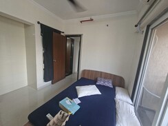 1 BHK + Extra Room Apartment For Rent in Raunak Bliss B2