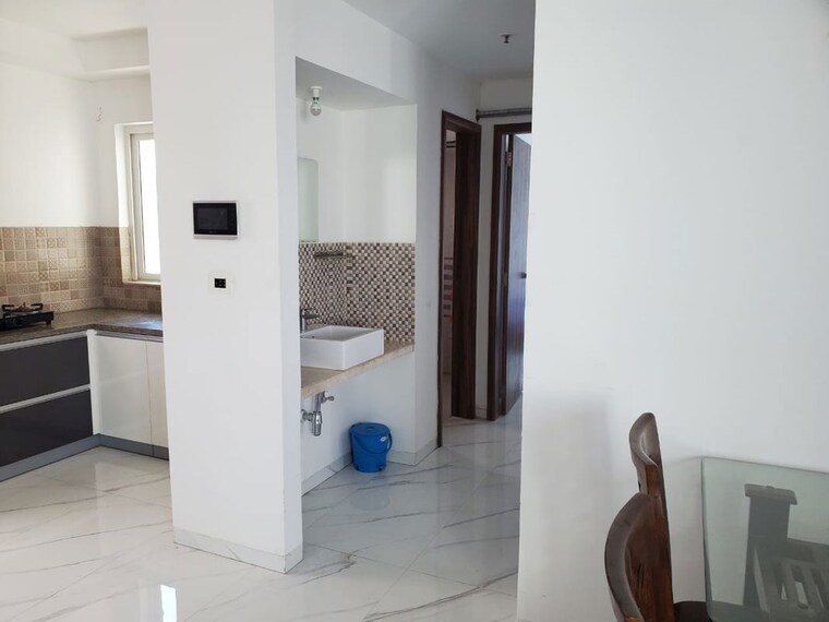 Bathroom, nahar-f-residences 2 Bedroom 983 Sq.Ft. Apartment In Balewadi Pune 9766057
