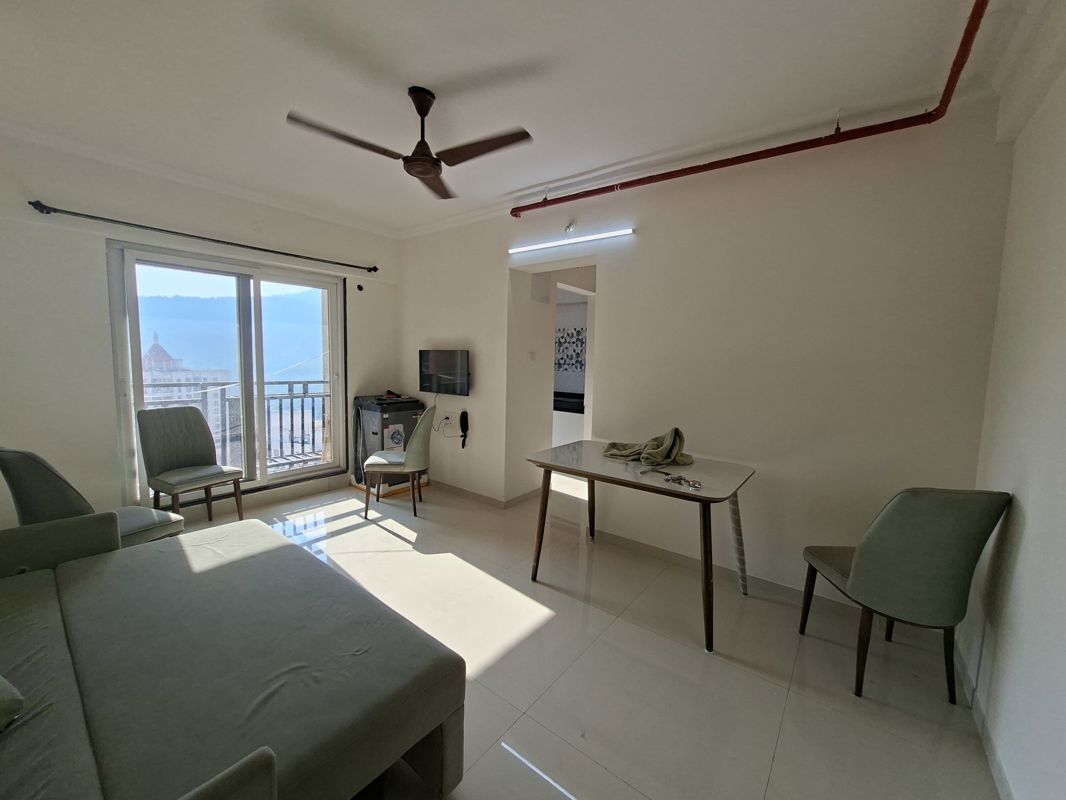1 BHK + Extra Room Apartment For Rent in Raunak Bliss B2