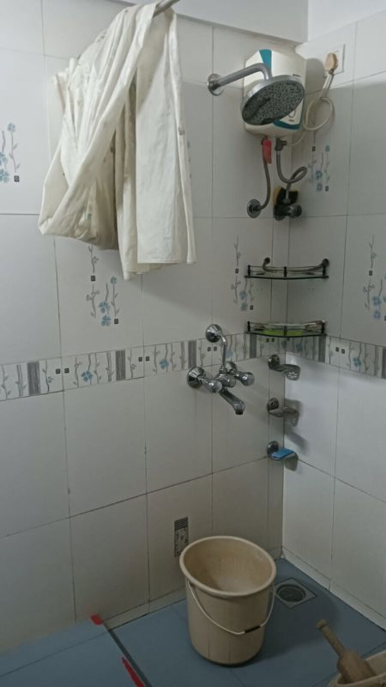 Bathroom, hdil-dheeraj-jamuna 2 Bedroom 875 Sq.Ft. Apartment In Malad West Mumbai 9766075