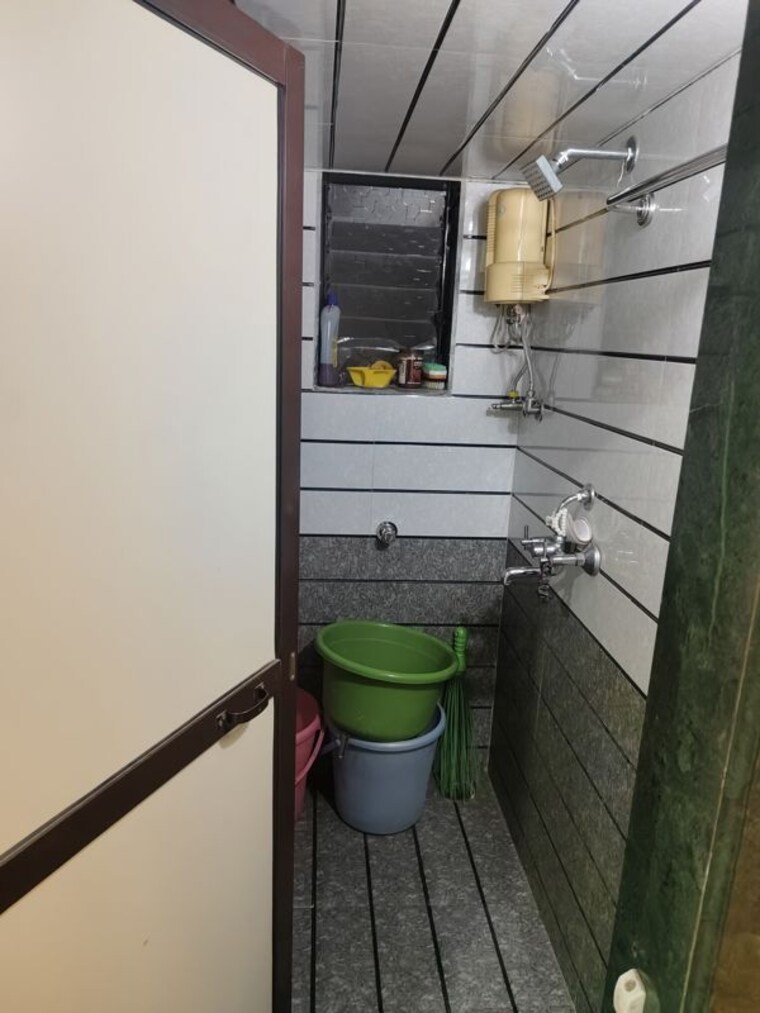 Attached Bathroom, lokmanya nagar 1 Bedroom 550 Sq.Ft. Apartment In Lokmanya Nagar Thane 9766101