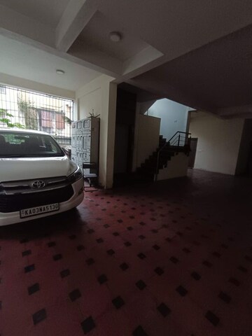 Parking in 3 BHK Apartment at Queens Manor Apartment, Shivaji Nagar – for Rent
