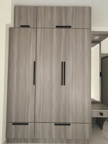 Building Lobby in 3 BHK Apartment at SNS Premnivas, Infantry Road – for Rent