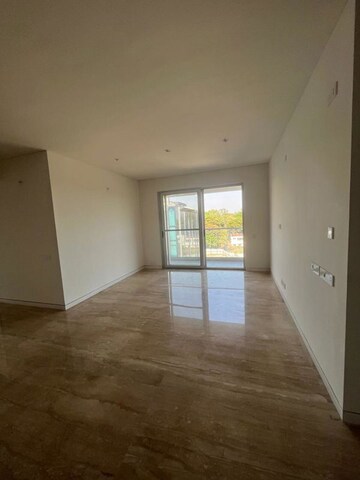 Room in 4 BHK Penthouse at Gold Platz, Richmond Town – for Sale