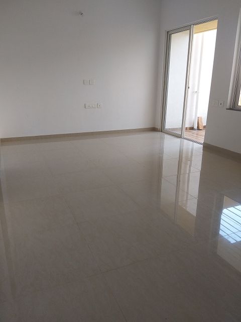 2 BHK + Pooja Room 1050 Sq.Ft. Builder Floor in Kolte Patil Three Jewels