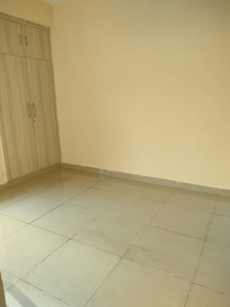 Room, indosam75 2 Bedroom 970 Sq.Ft. Apartment In Sector 75 Noida 9766135