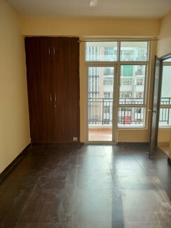 2 BHK Apartment For Rent in Indosam75