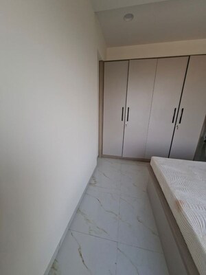 Bedroom in 2 BHK Apartment at Kopri – for Rent