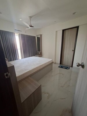 Bedroom in 2 BHK Apartment at Kopri – for Rent