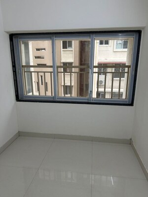 Room in 1 BHK Apartment at Naman Regency, Byculla – for Sale