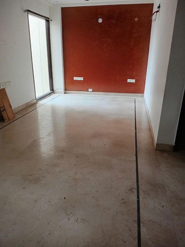 Room, sector 47 3 Bedroom 1800 Sq.Ft. Builder Floor In Sector 47 Gurgaon 9766156